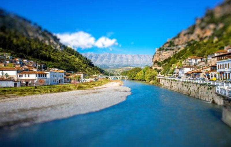 Sim du lịch Albania 2